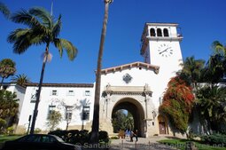 Front view of the Santa Barbara Courthouse.jpg