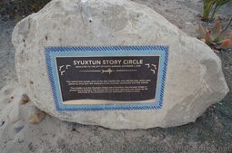 Plaque Describing the Syuxtun Story Circle circa 2009.jpg