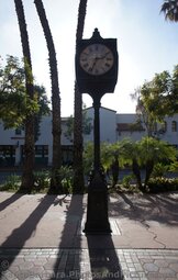 Clock Tower at entrance to La Arcada Santa Barbara.jpg