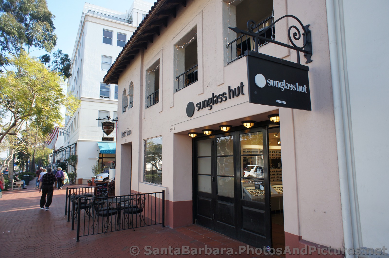 Sunglass Hut on State St Santa Barbara.jpg