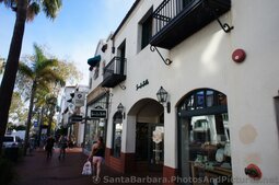 Sur La Table near Paseo Nuevo Santa Barbara.jpg